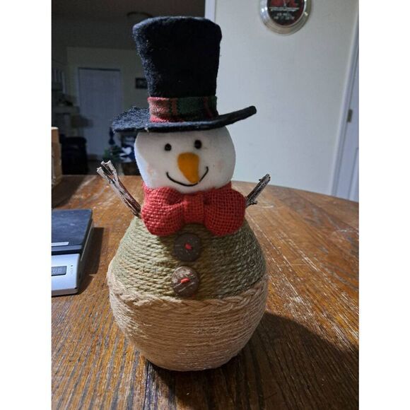 Rustic Rope Farmhouse Christmas Holiday Winter Snowman Figurine - Picture 1 of 5